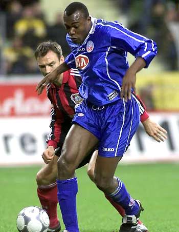 广州队的成 广州队的成